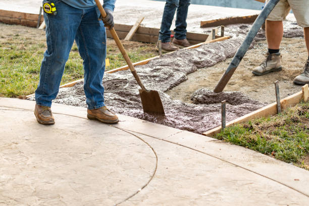 Best Driveway Concrete Repair  in Shelton, CT